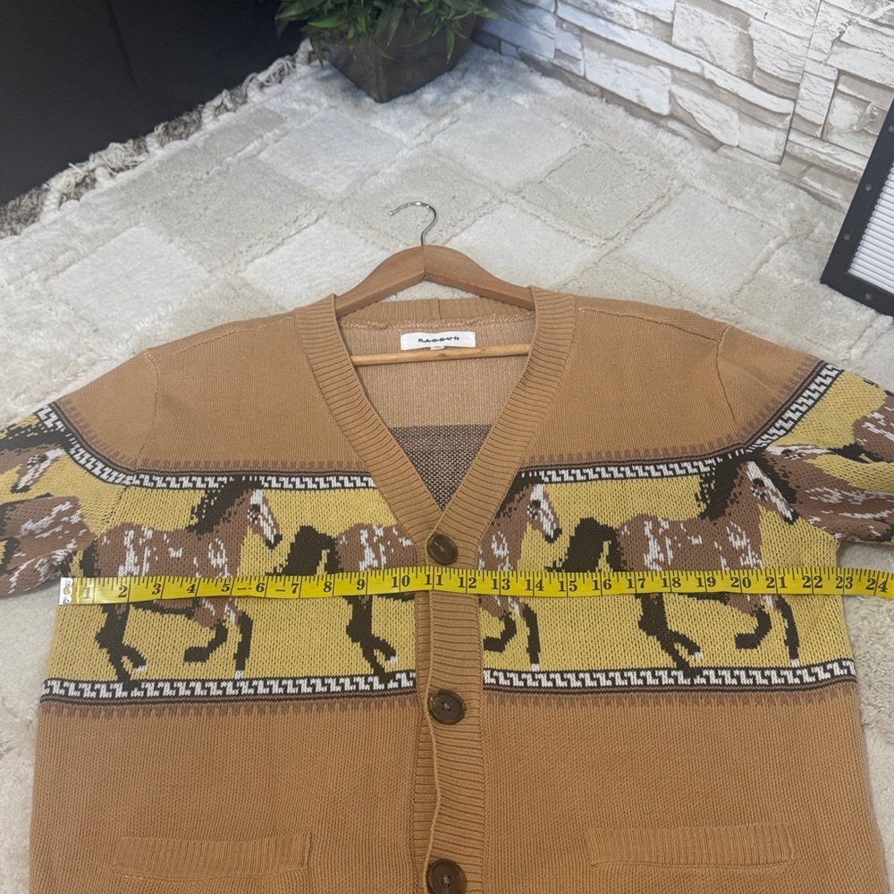PACSUN Brown Horse Pattern Cardigan - Picture 6 of 10